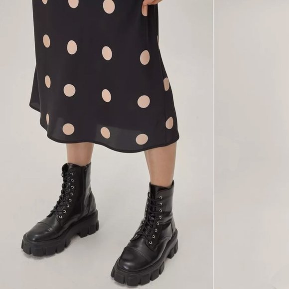 NWT nasty gal silky black polka dot midi skirt - Picture 2 of 4